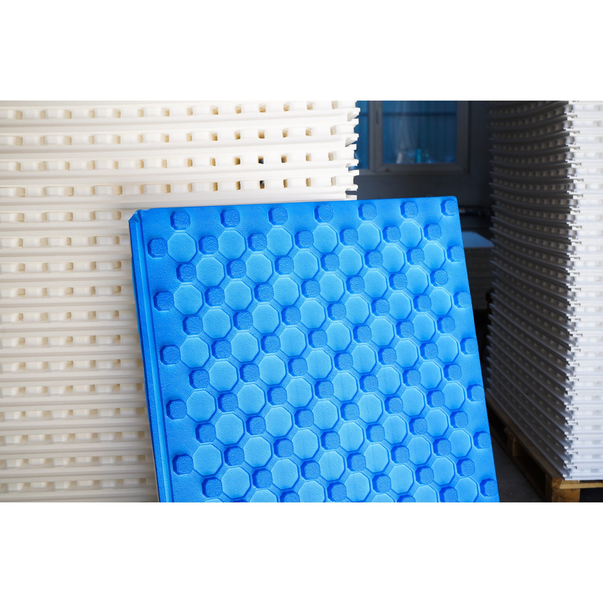 Placă cu nuturi și folie 1200×700×35 mm Vizol pentru încălzire în pardoseală